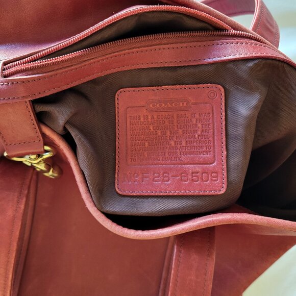 Coach Bag - Picture 2 of 4